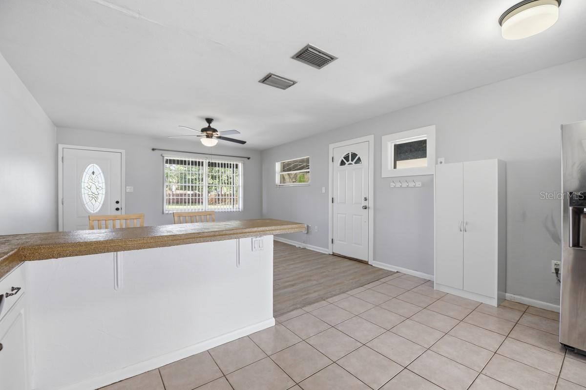 Image 4 of 23 For 14338 Lake Junietta Drive