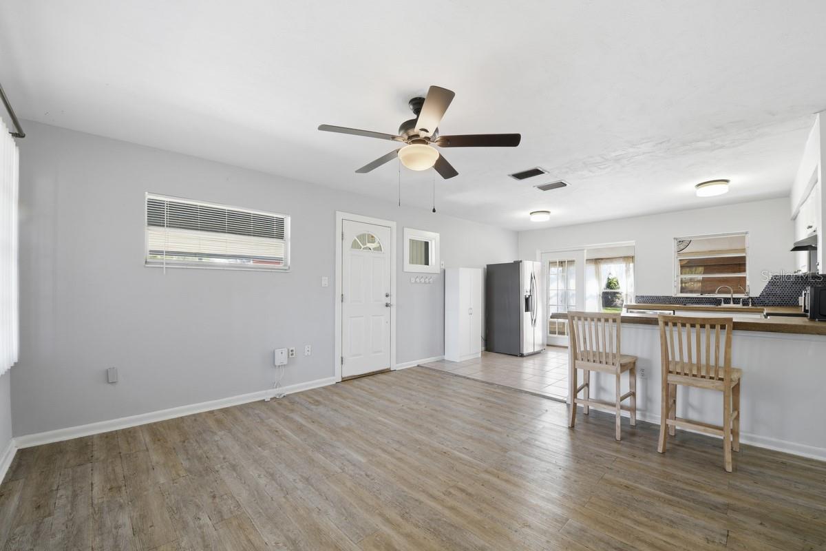 Image 5 of 23 For 14338 Lake Junietta Drive