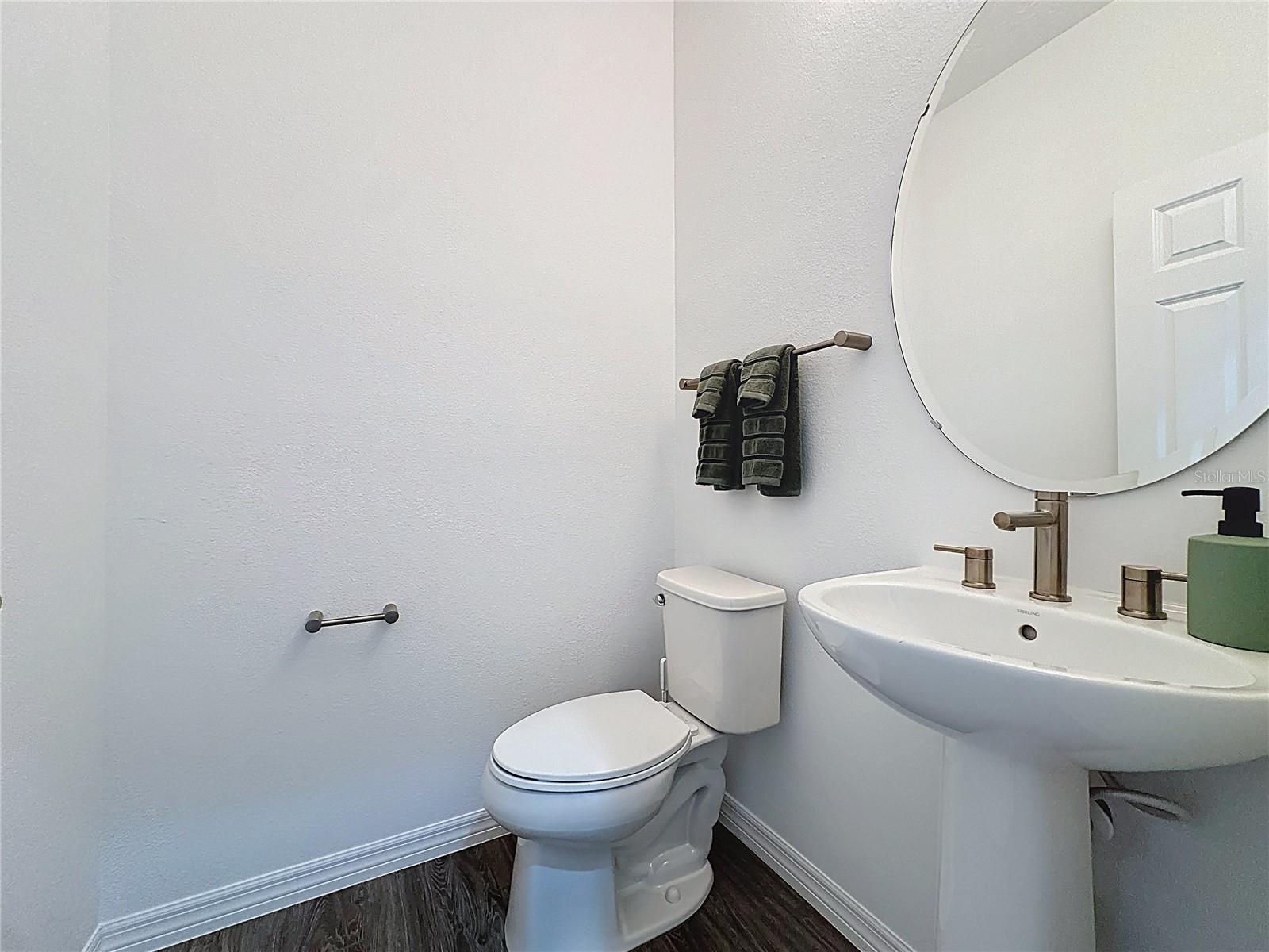 Image 26 of 72 For 178 Silver Maple Road