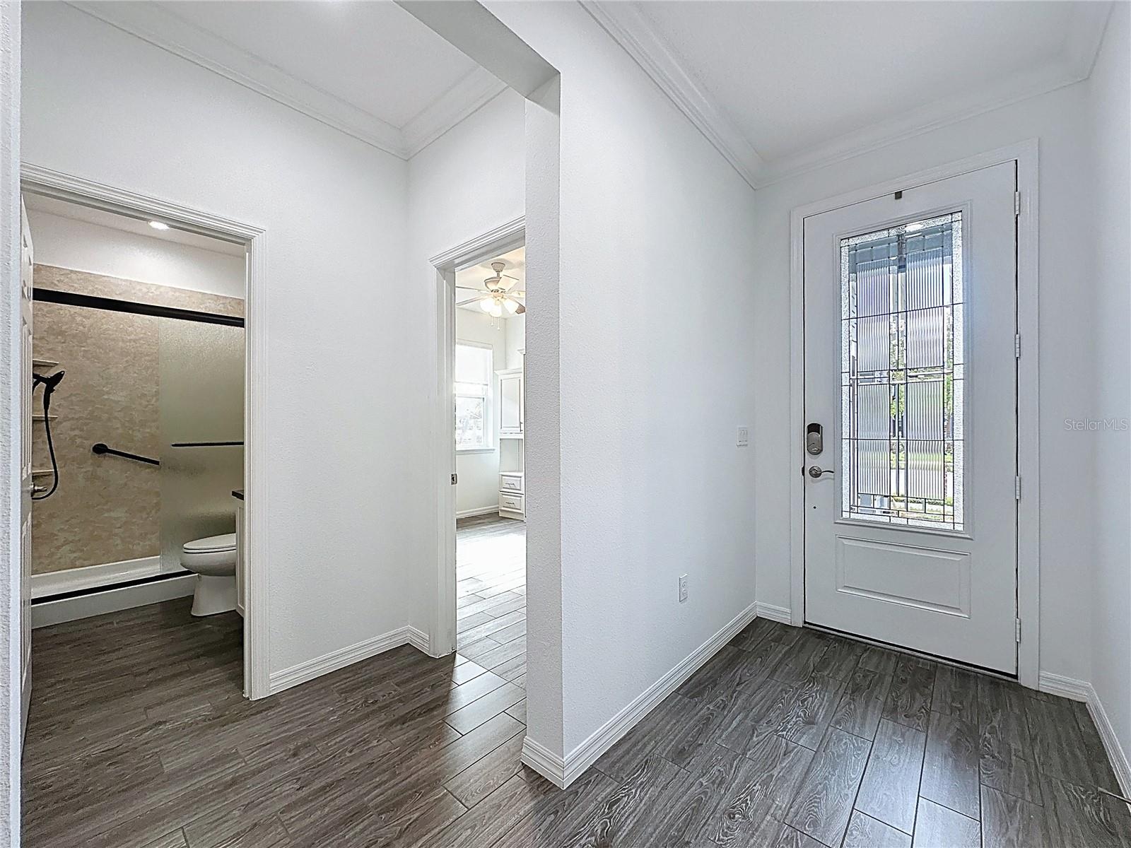 Image 4 of 72 For 178 Silver Maple Road