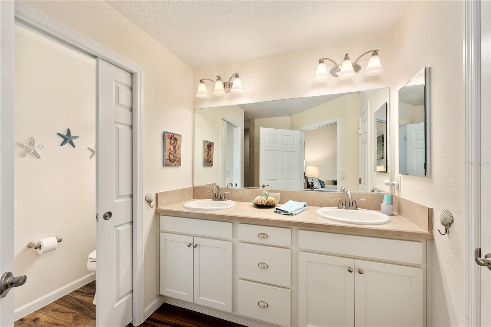 Image 30 of 48 For 5511 Head Way