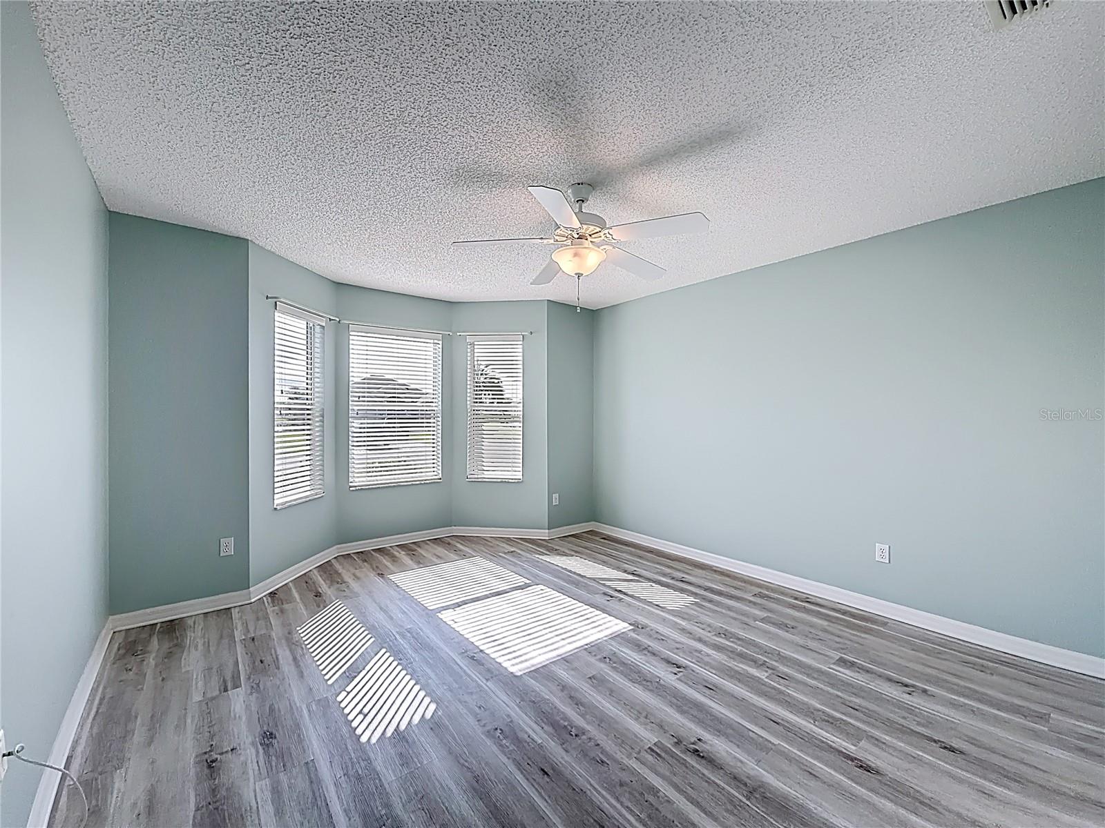 Image 18 of 25 For 2129 Zaragoza Place