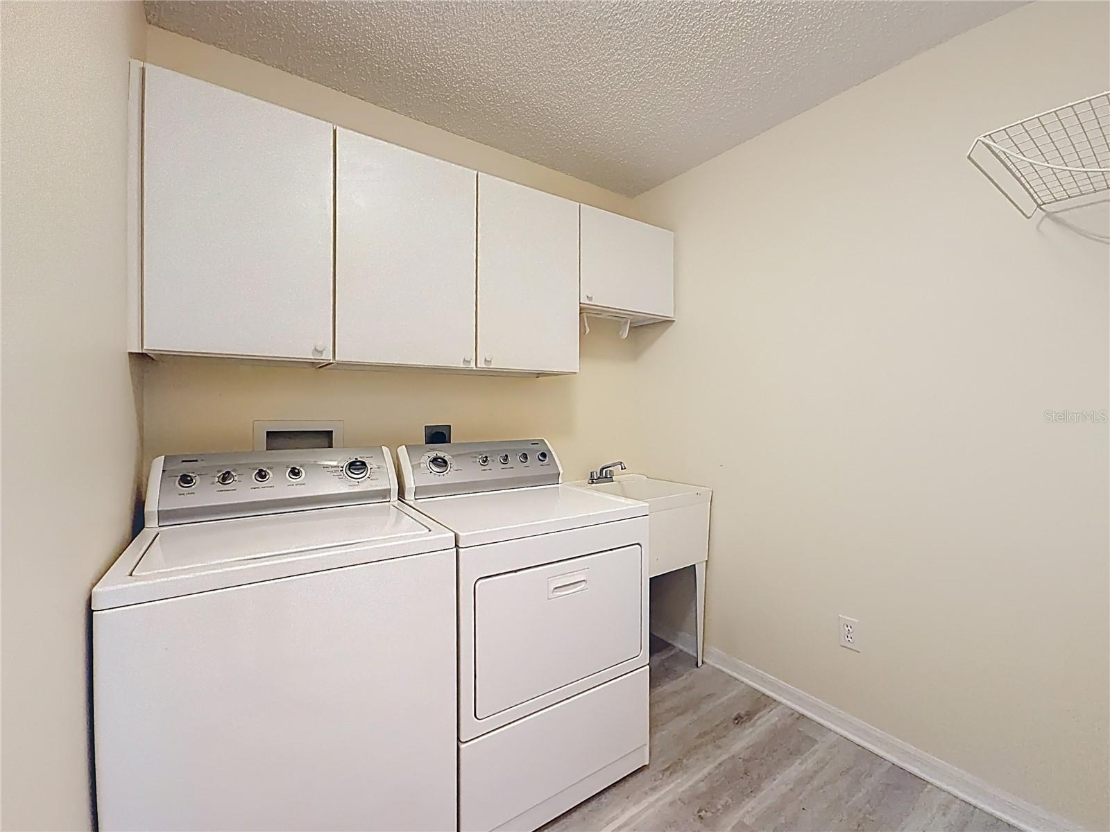 Image 20 of 25 For 2129 Zaragoza Place