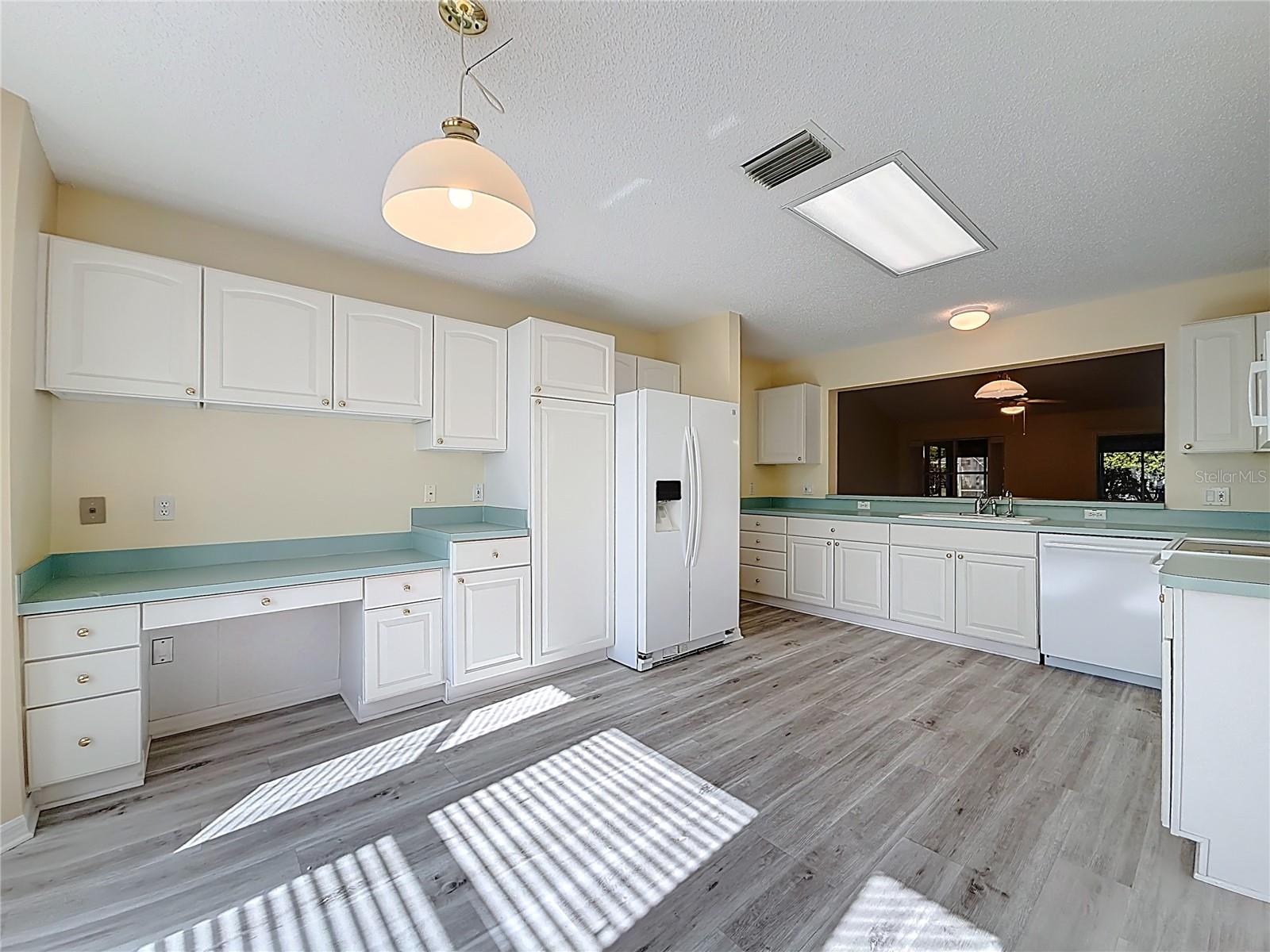 Image 8 of 25 For 2129 Zaragoza Place