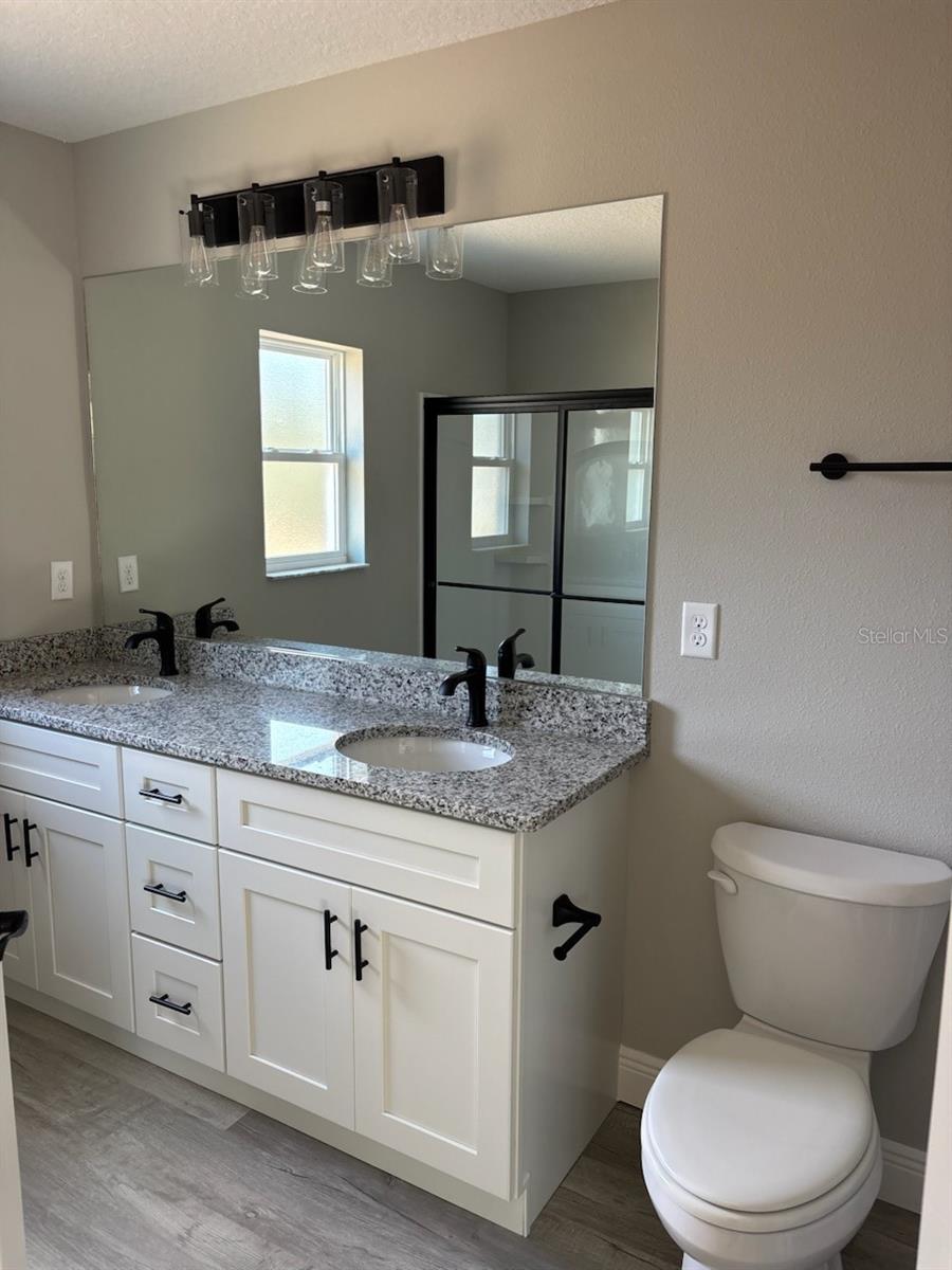 Image 27 of 29 For 6604 Roland Drive