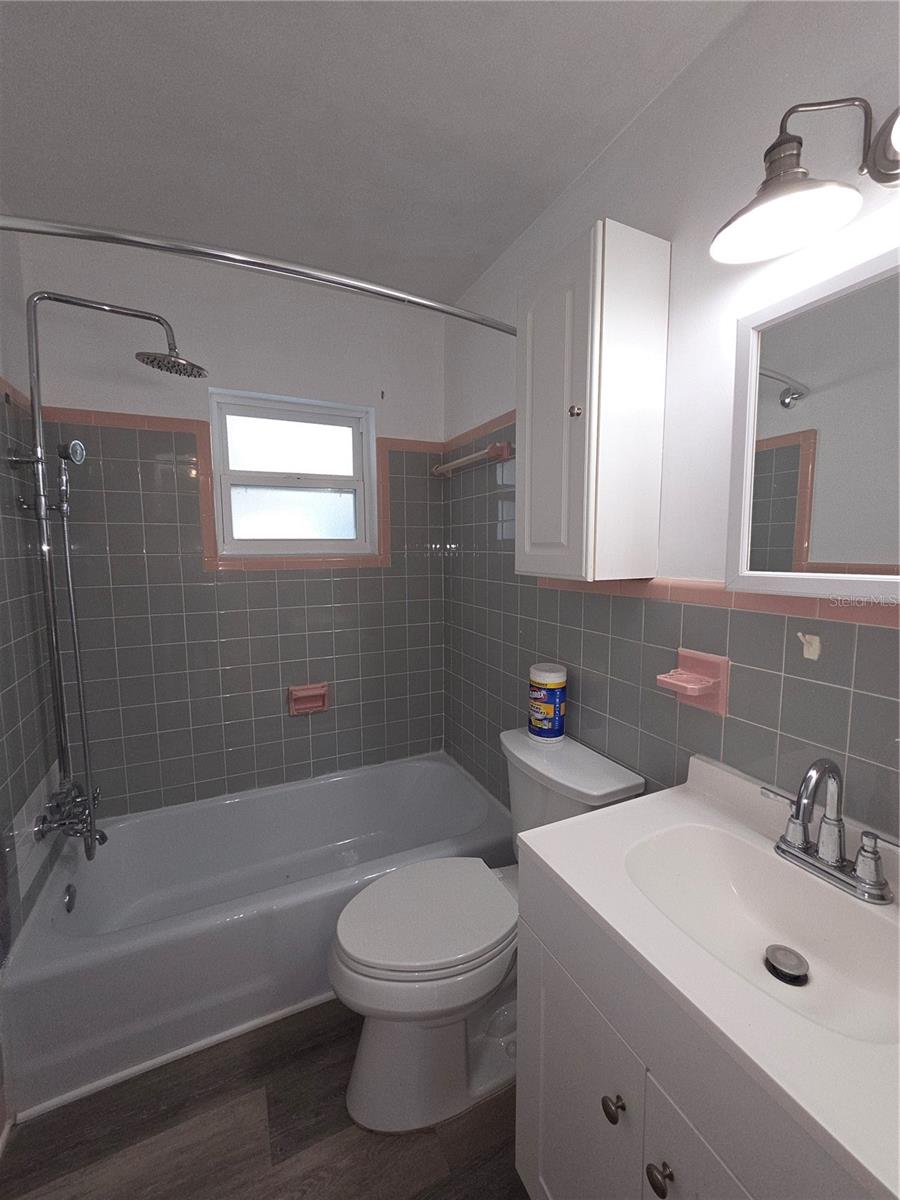 Image 8 of 9 For 915 Norman Drive