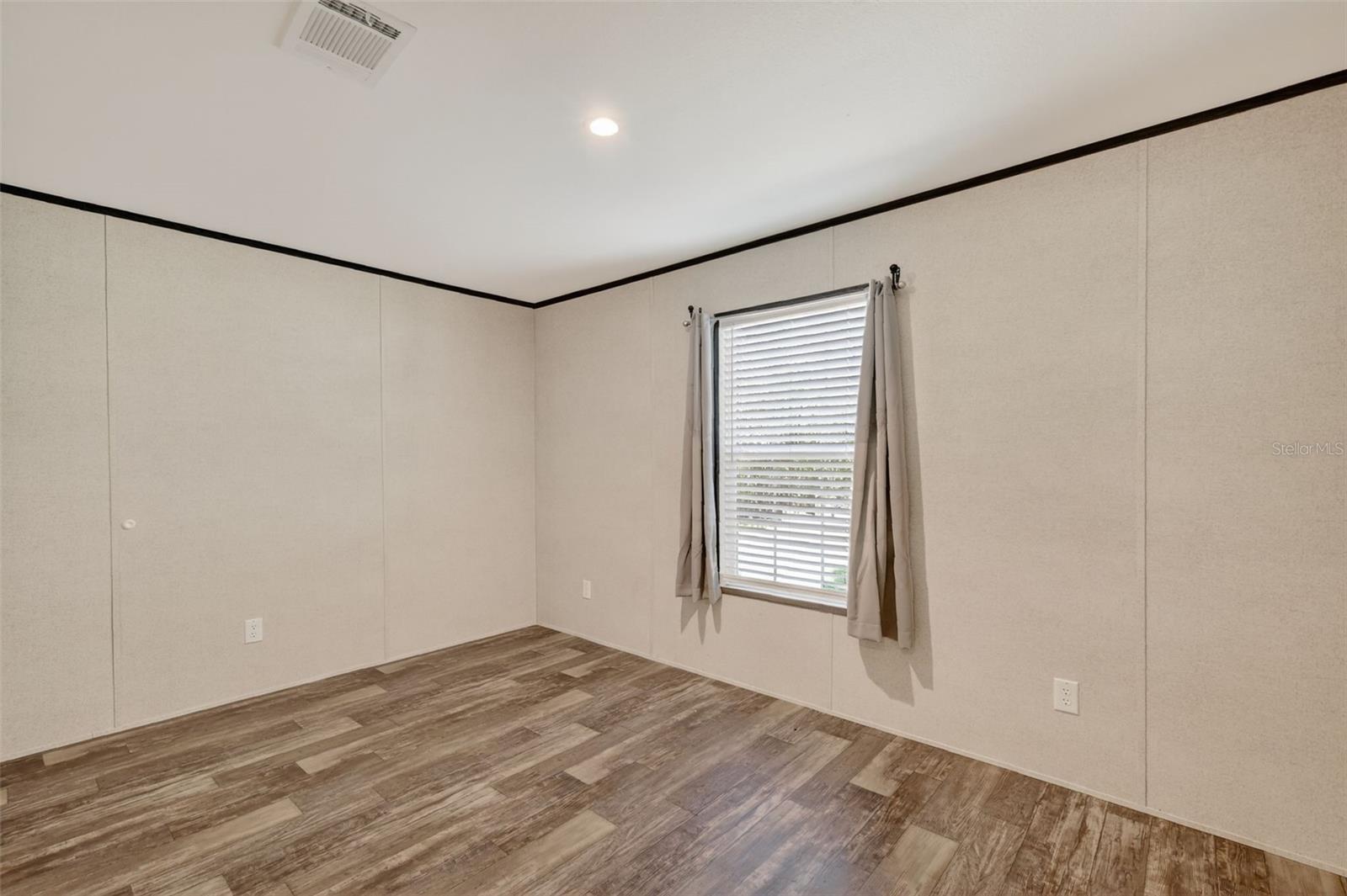 Image 15 of 24 For 4152 C 575  