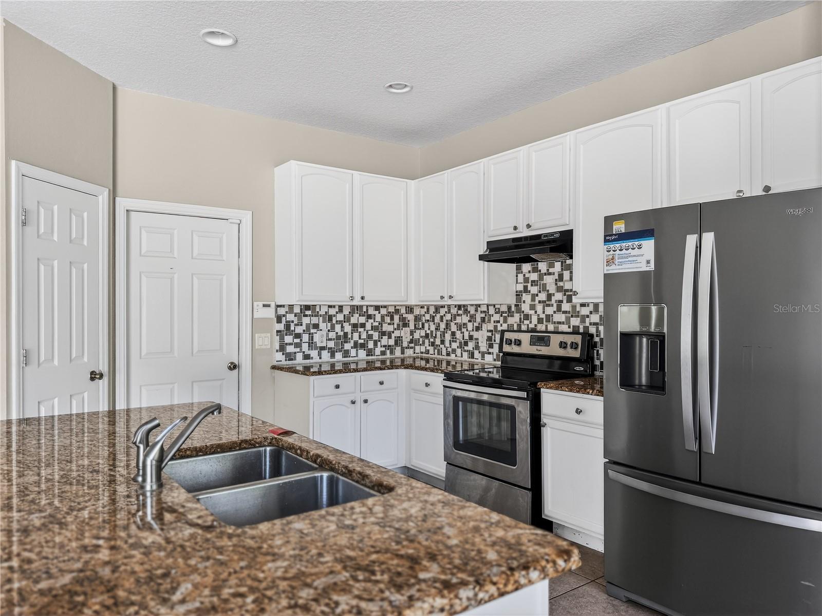 Image 10 of 37 For 2117 Lilipetal Court