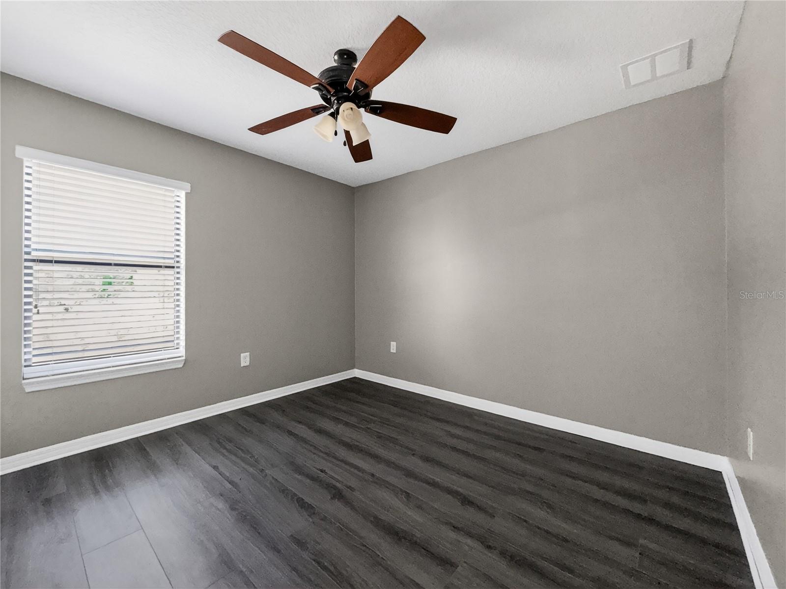 Image 18 of 37 For 2117 Lilipetal Court