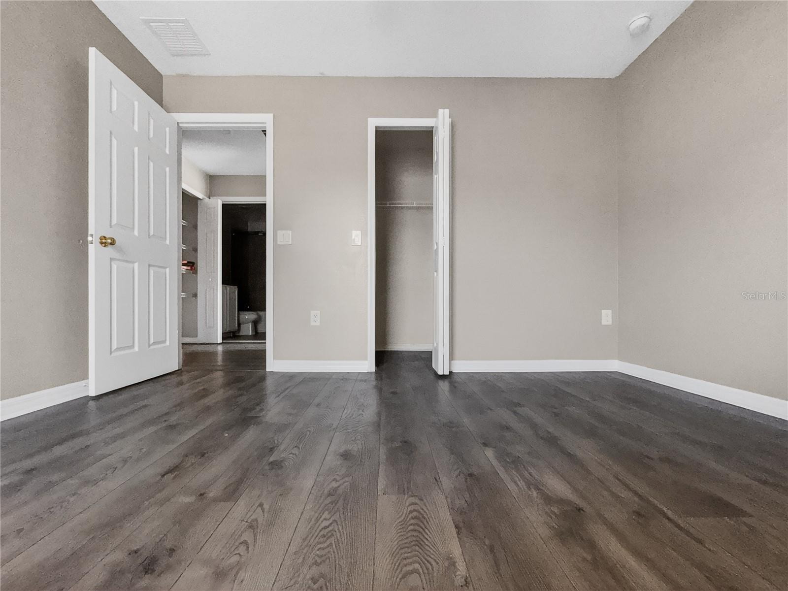 Image 21 of 37 For 2117 Lilipetal Court