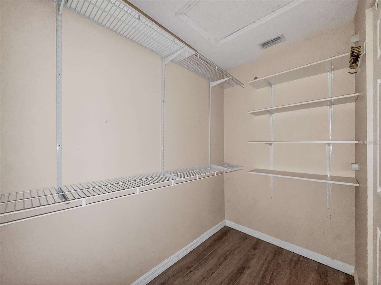 Image 26 of 37 For 2117 Lilipetal Court