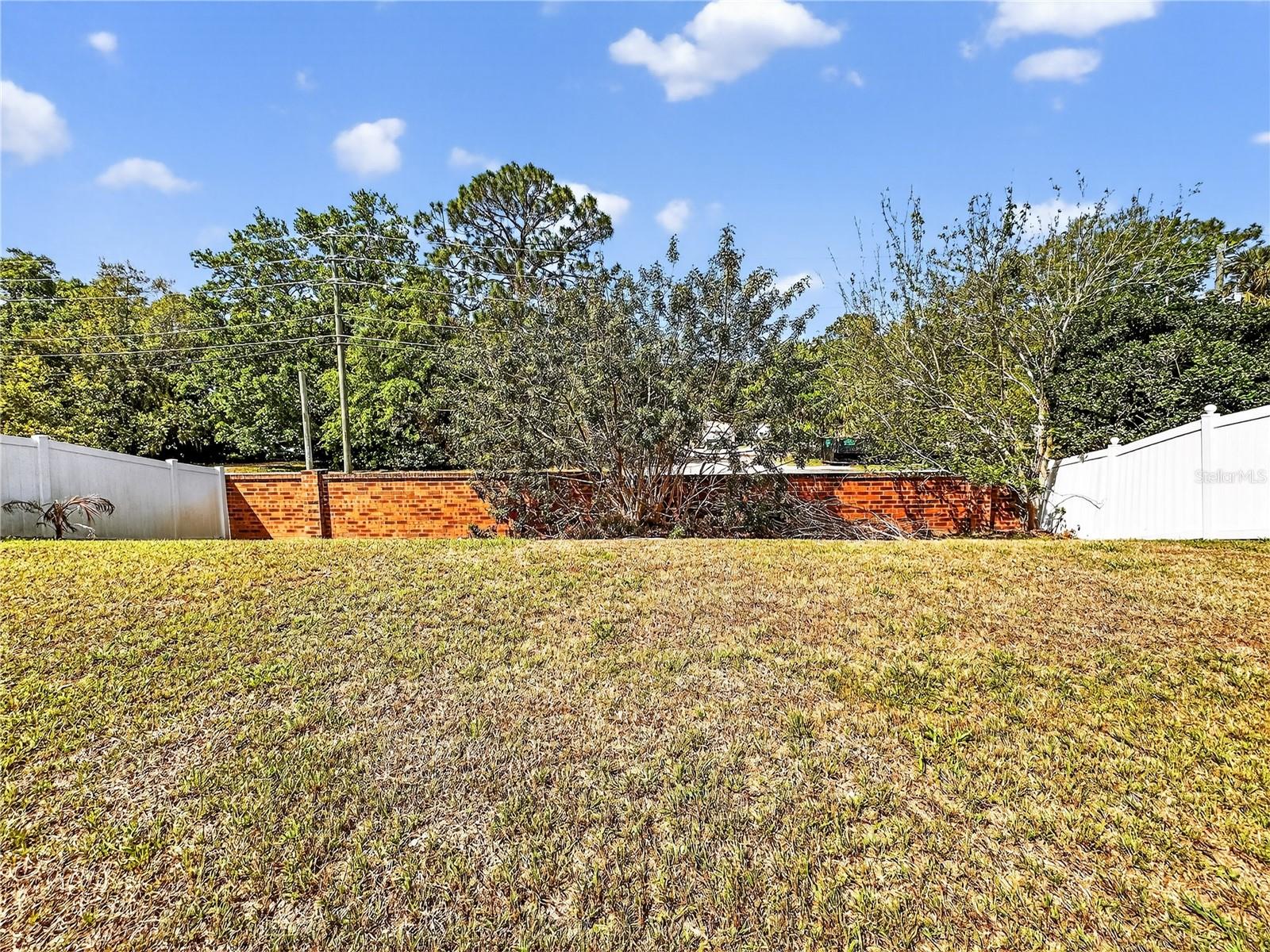 Image 31 of 37 For 2117 Lilipetal Court