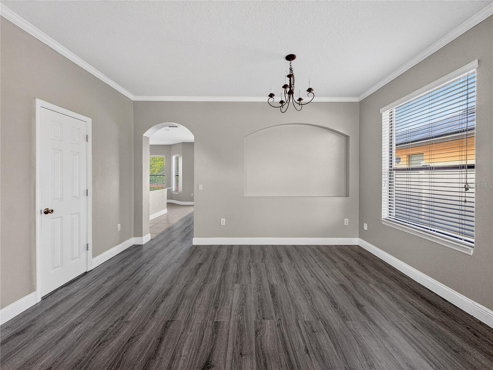 Image 6 of 37 For 2117 Lilipetal Court