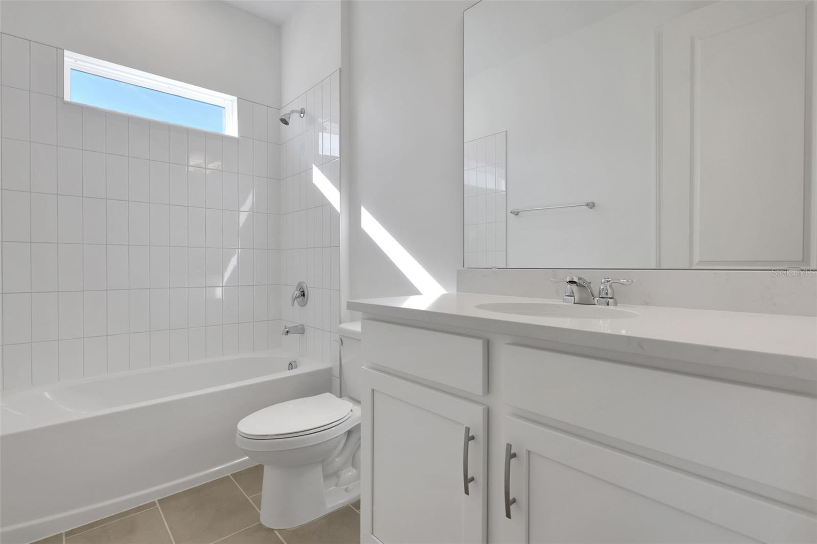 Image 12 of 30 For 2900 Voyager Avenue