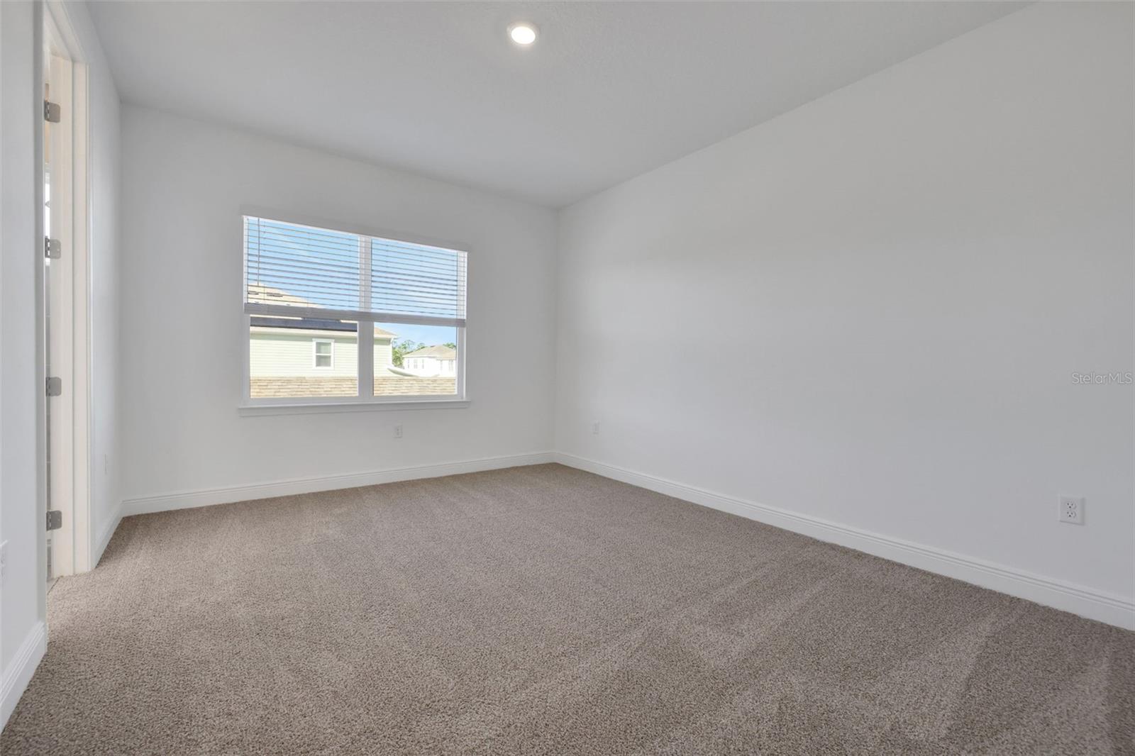 Image 18 of 30 For 2900 Voyager Avenue