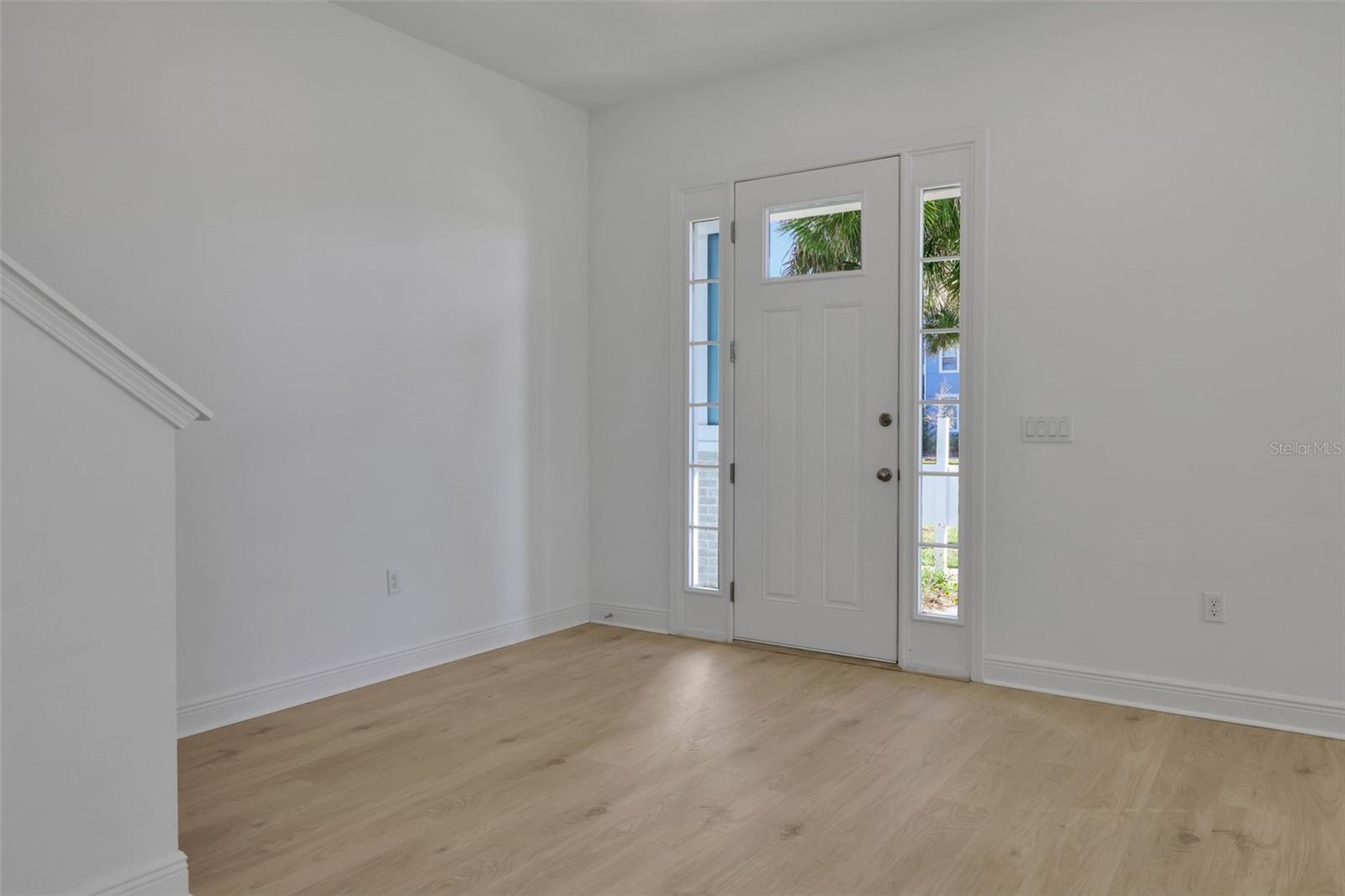 Image 26 of 30 For 2900 Voyager Avenue