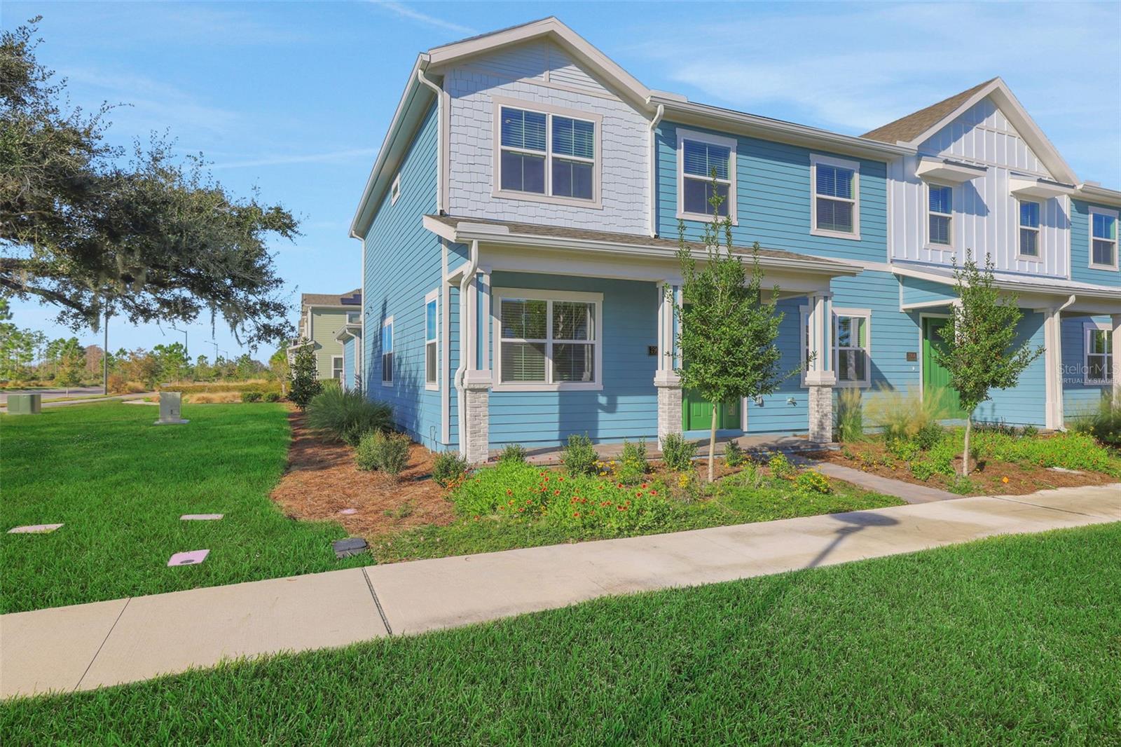 Image 4 of 30 For 2900 Voyager Avenue