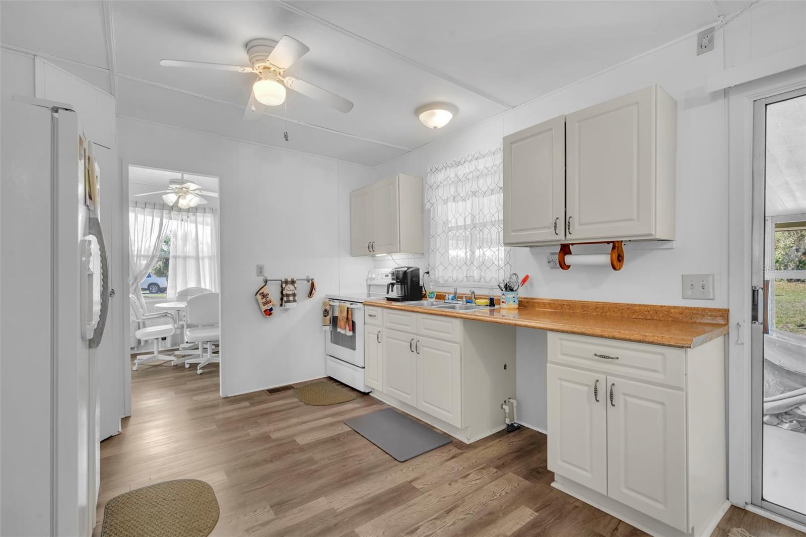 Image 13 of 46 For 180 Paradise N