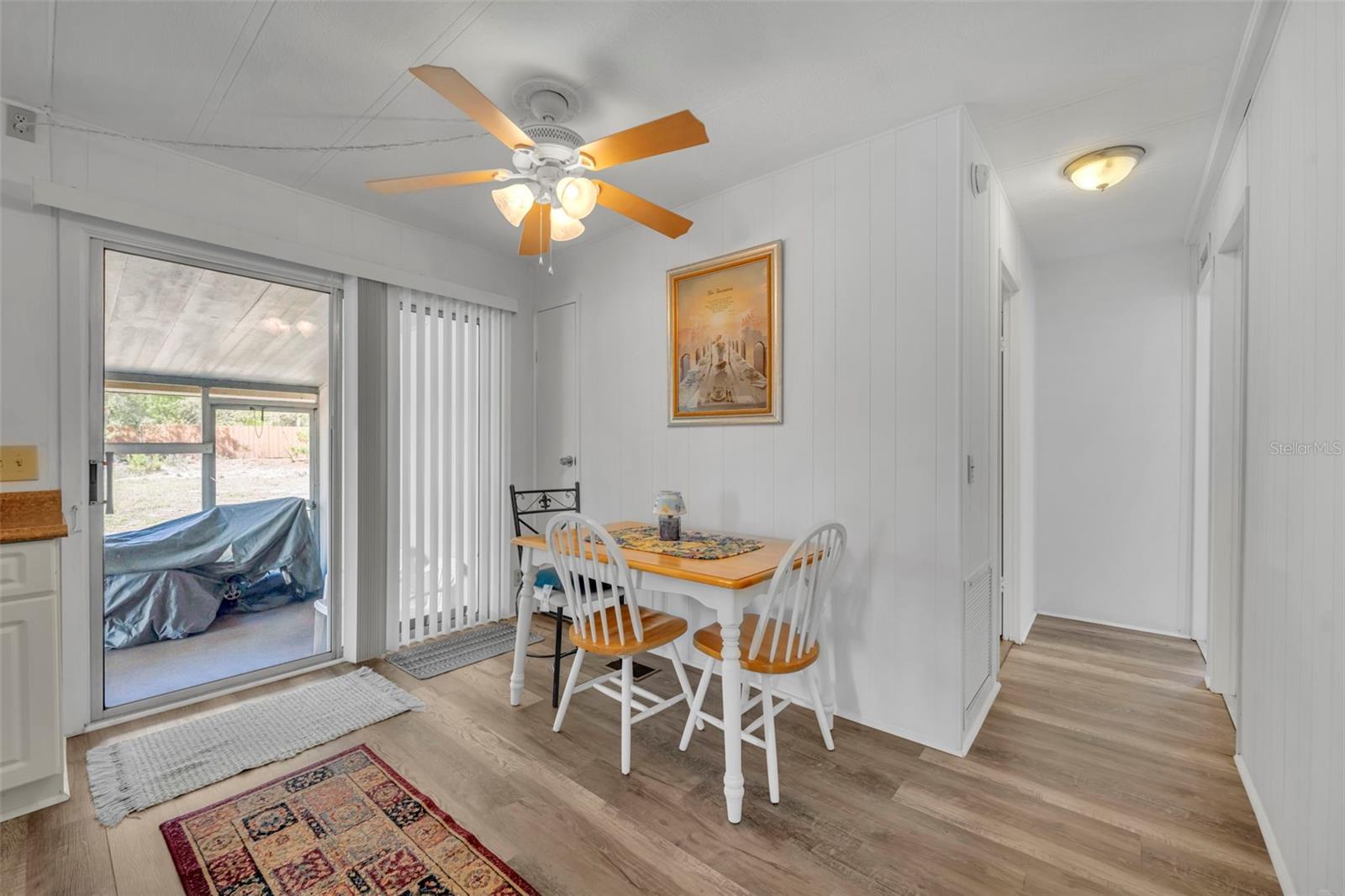 Image 15 of 46 For 180 Paradise N