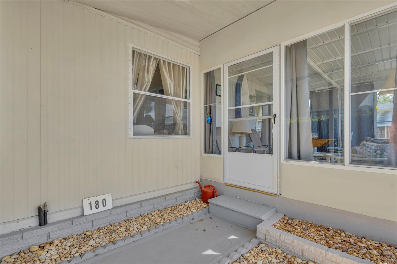 Image 4 of 46 For 180 Paradise N