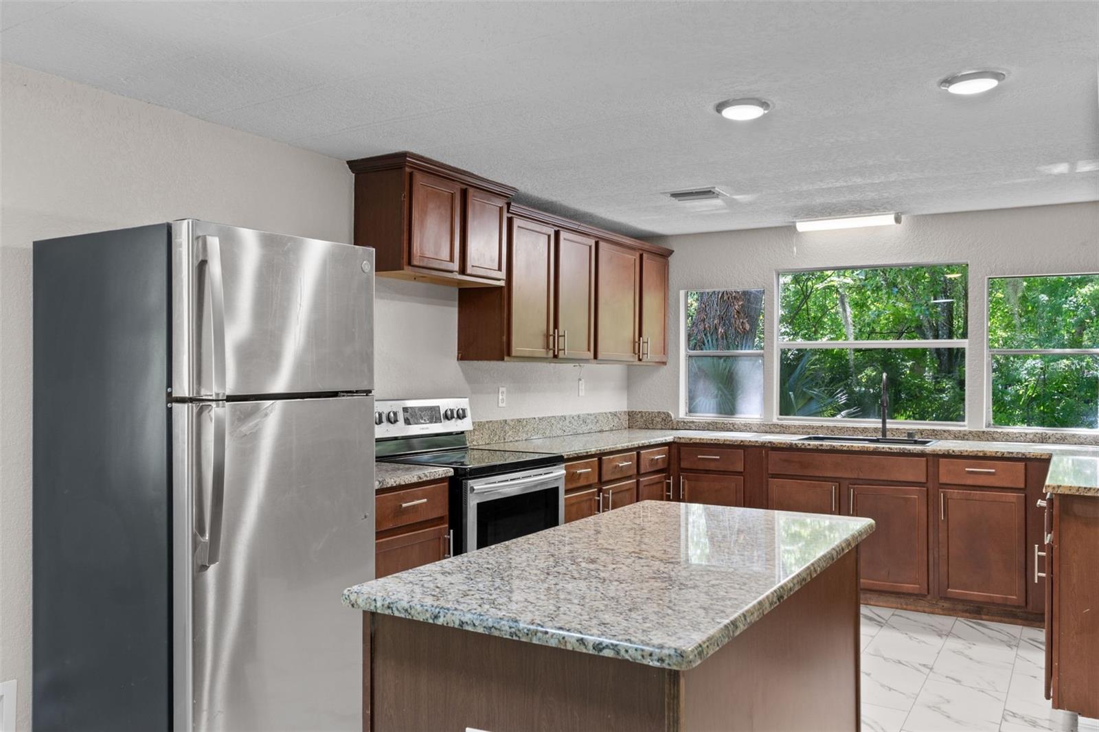 Image 12 of 38 For 3547 Cr 405  