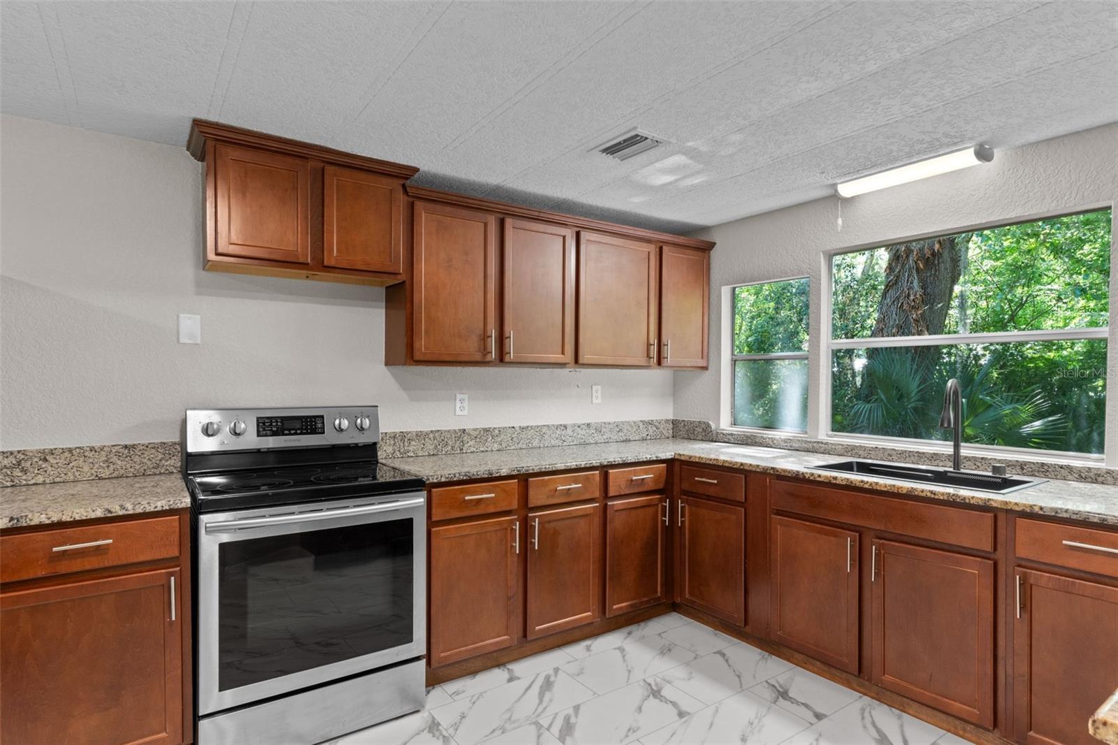 Image 13 of 38 For 3547 Cr 405  