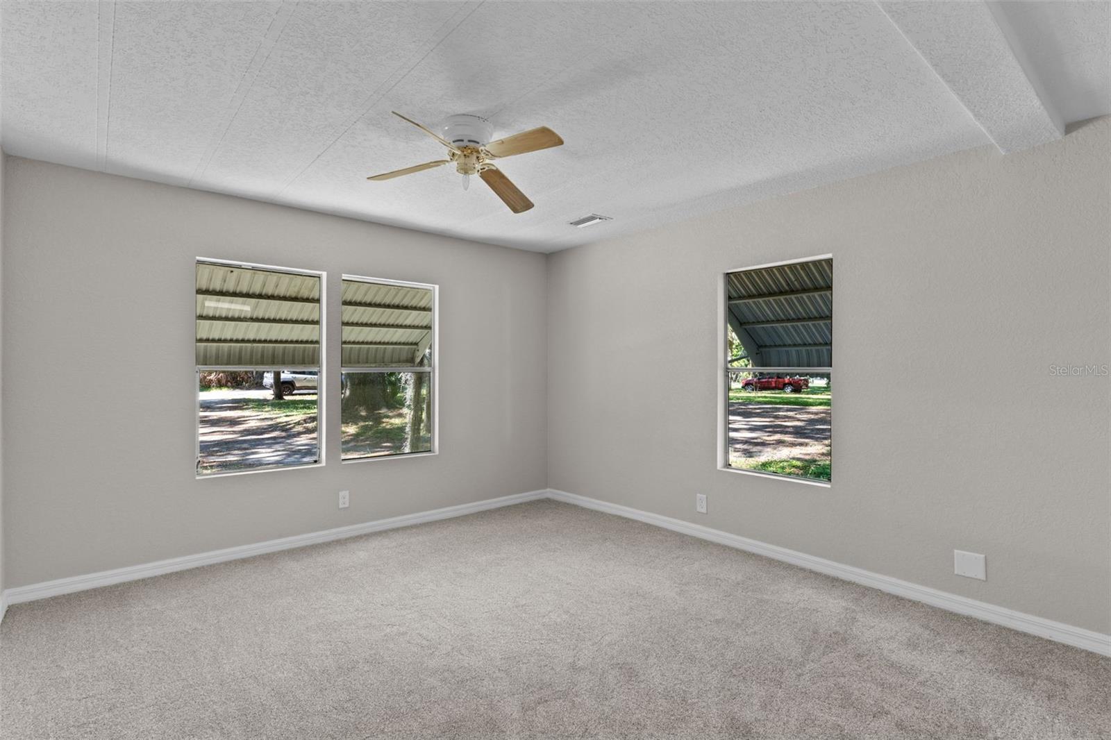 Image 18 of 38 For 3547 Cr 405  