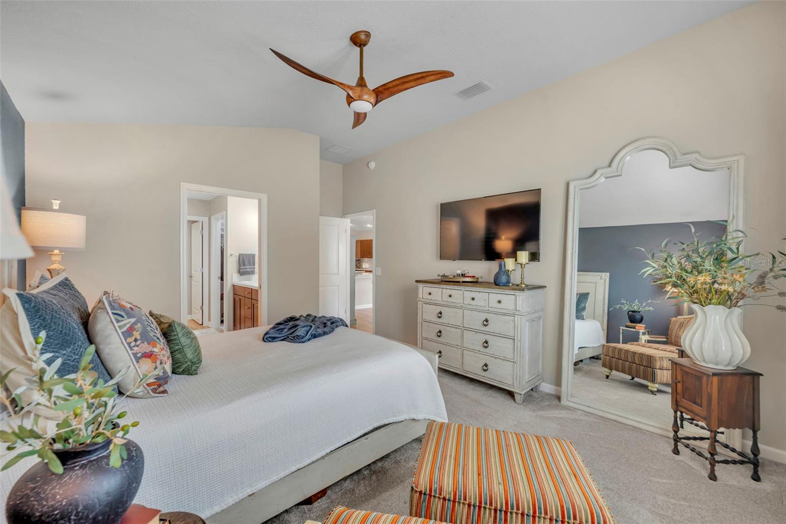 Image 21 of 50 For 1640 Olivia Terrace