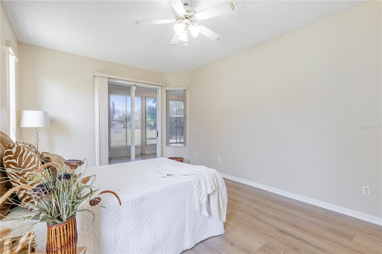 Image 22 of 49 For 2710 Autumn Lane