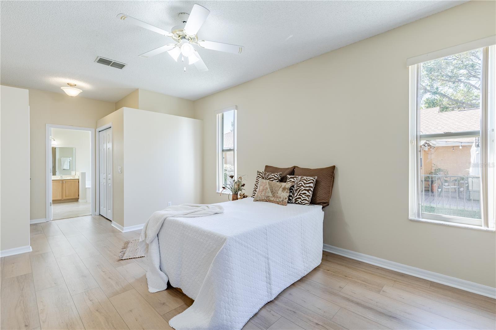 Image 23 of 49 For 2710 Autumn Lane