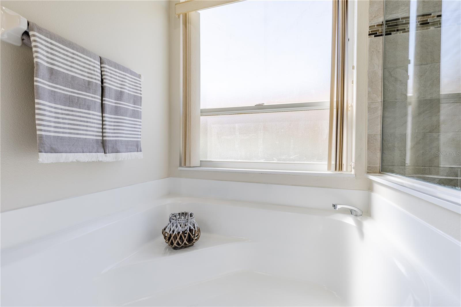 Image 25 of 49 For 2710 Autumn Lane