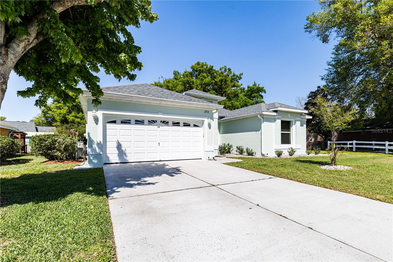 Image 4 of 49 For 2710 Autumn Lane