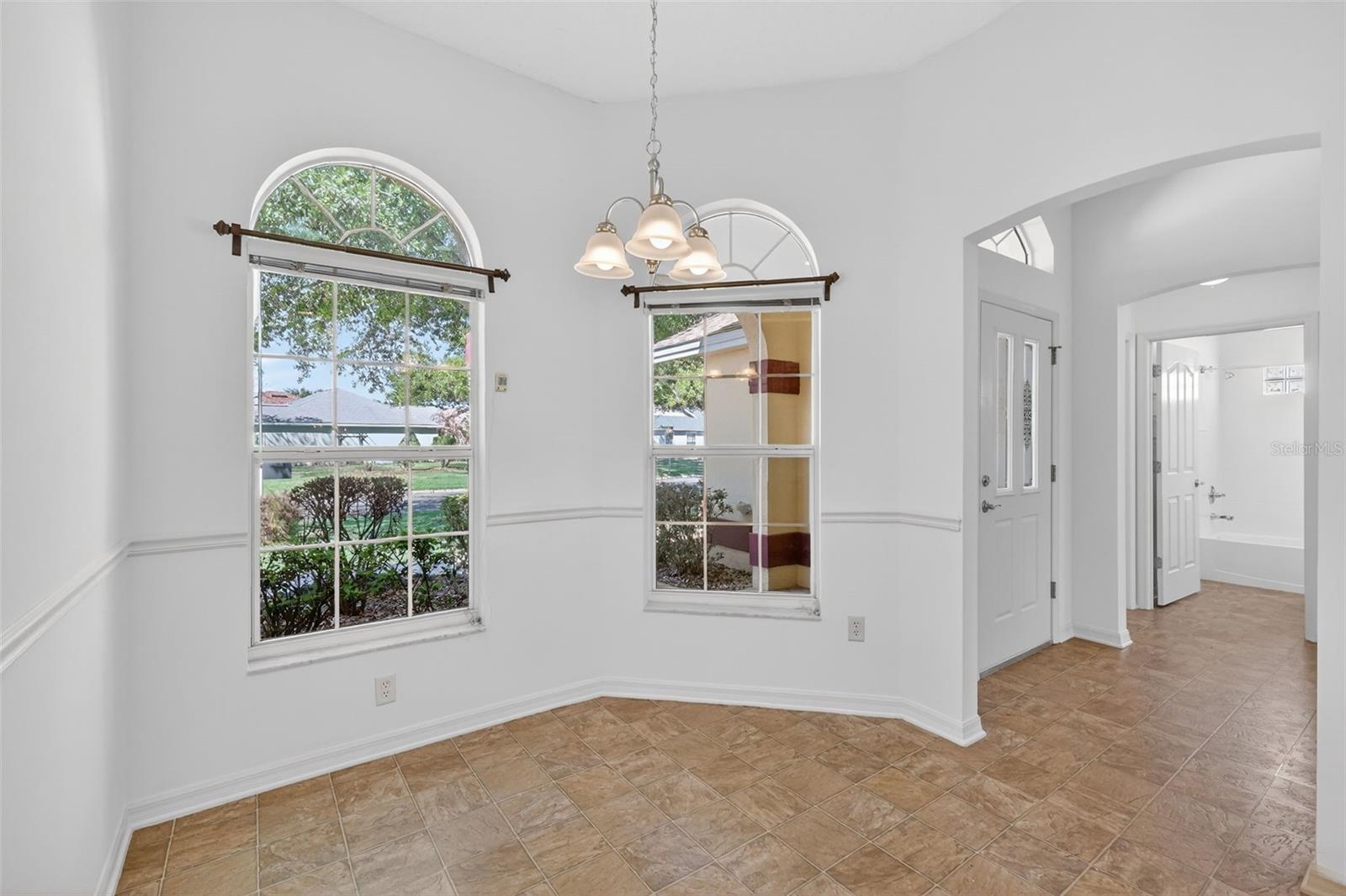 Image 13 of 54 For 1866 Kyrle Terrace