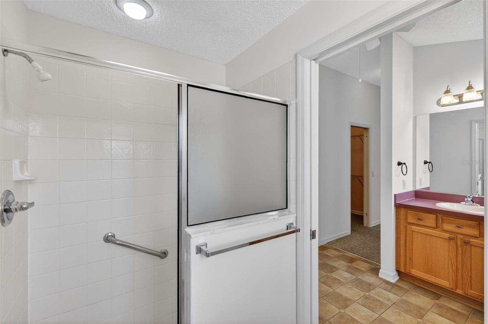 Image 34 of 54 For 1866 Kyrle Terrace