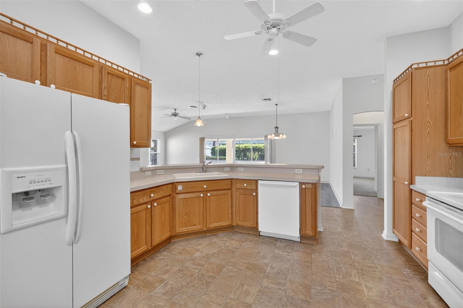 Image 7 of 54 For 1866 Kyrle Terrace