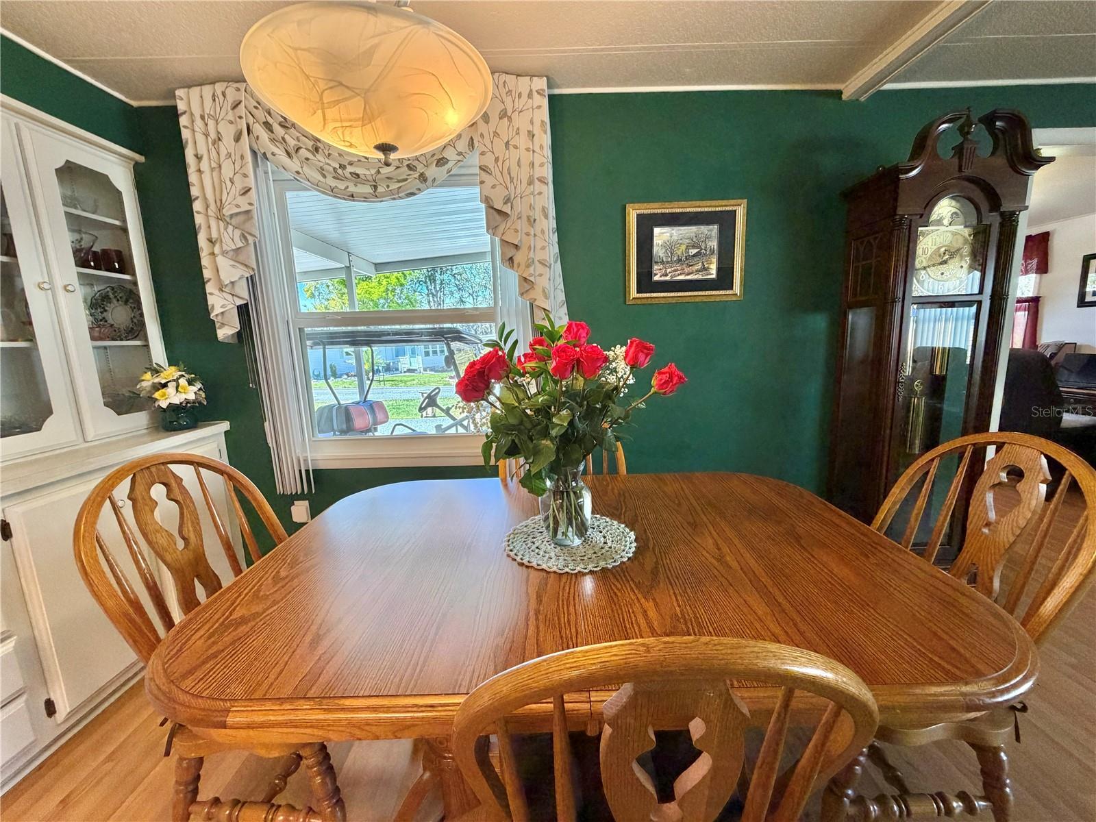 Image 14 of 59 For 325 Palo Verde Drive