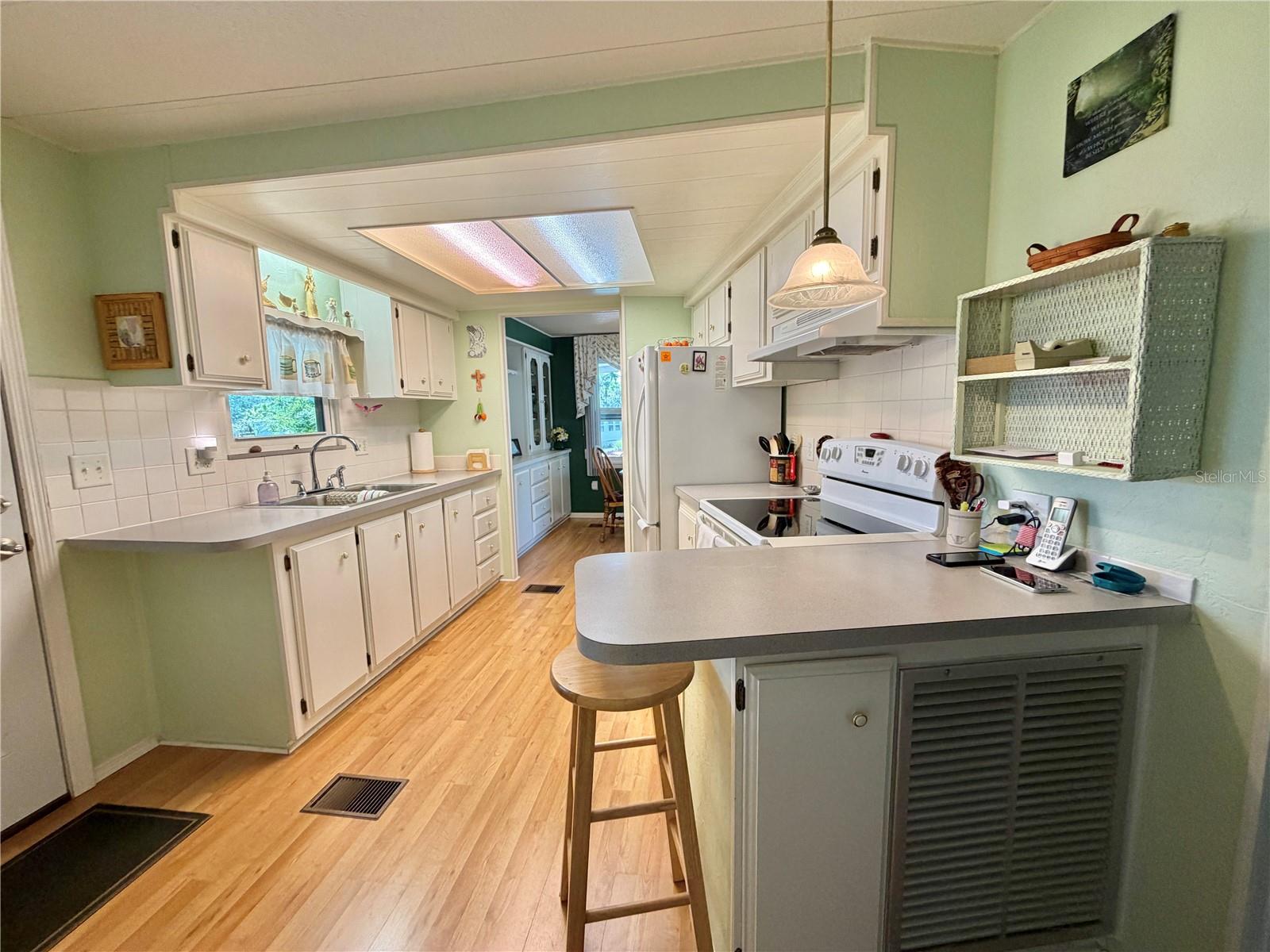 Image 25 of 59 For 325 Palo Verde Drive