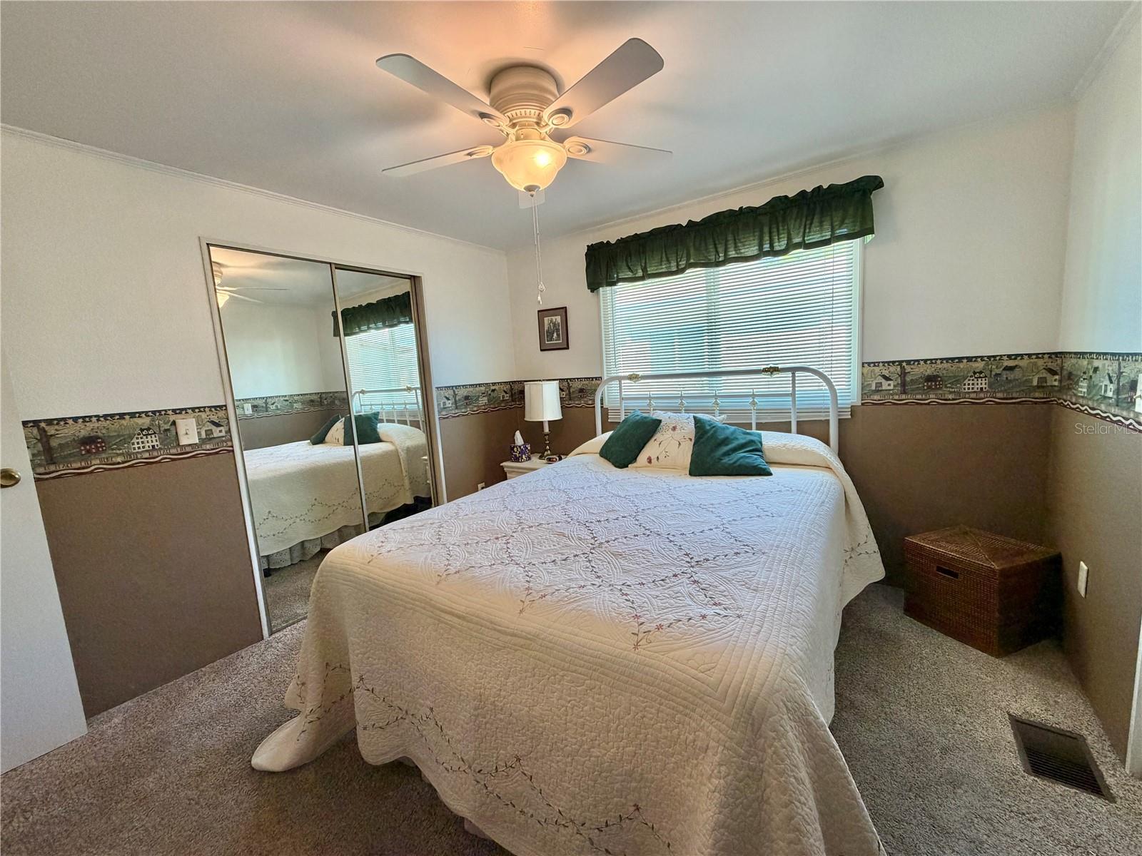 Image 28 of 59 For 325 Palo Verde Drive