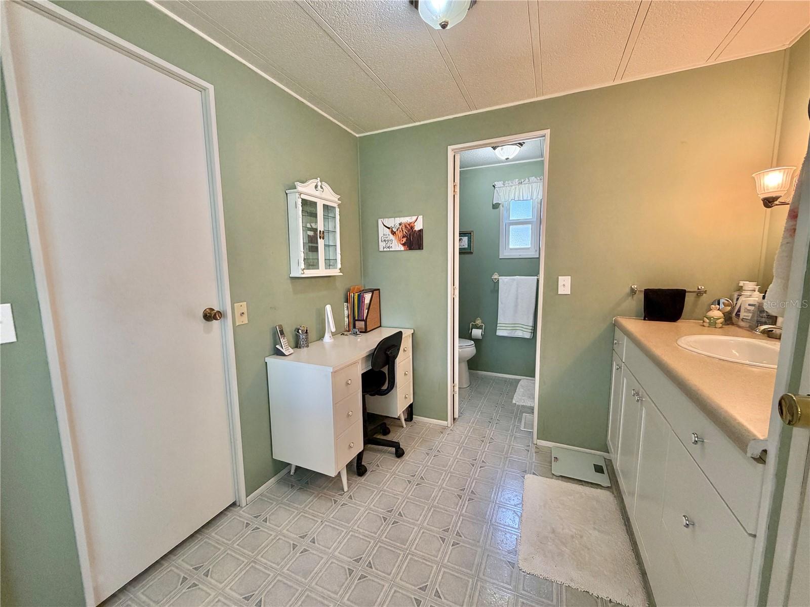 Image 41 of 59 For 325 Palo Verde Drive