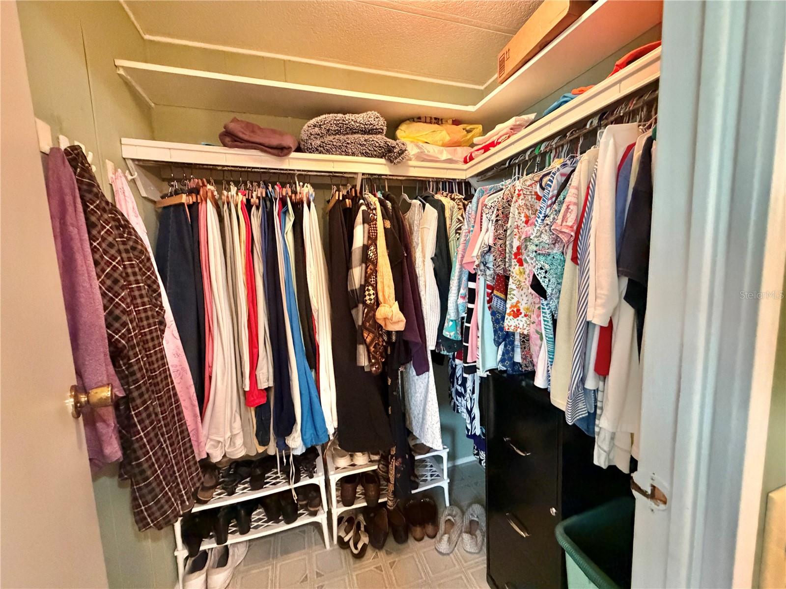 Image 43 of 59 For 325 Palo Verde Drive