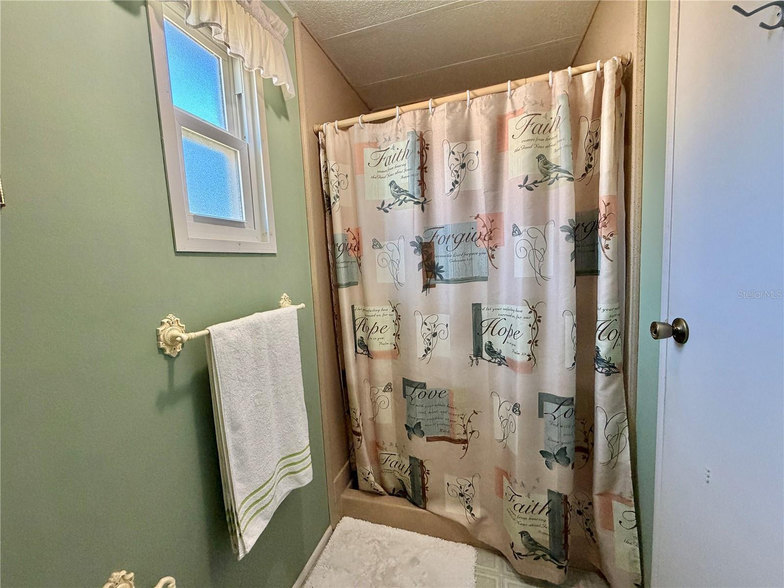 Image 44 of 59 For 325 Palo Verde Drive