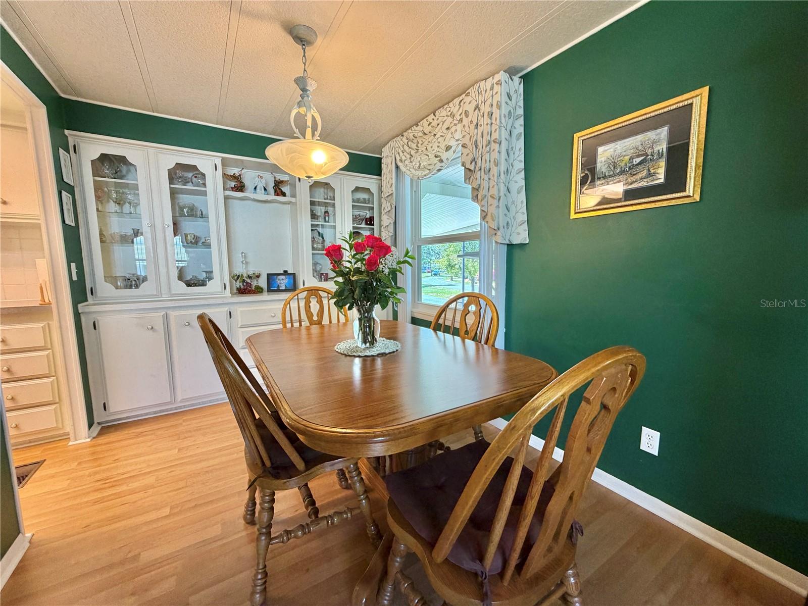 Image 5 of 59 For 325 Palo Verde Drive