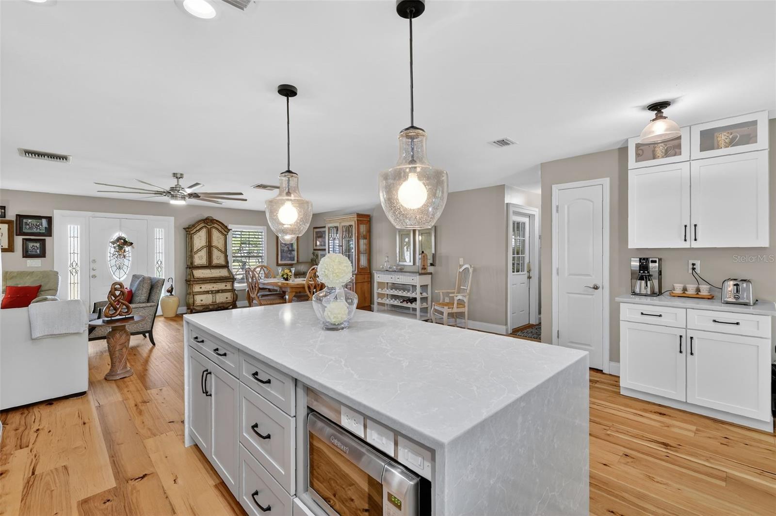 Image 15 of 49 For 1762 Hamlin Court