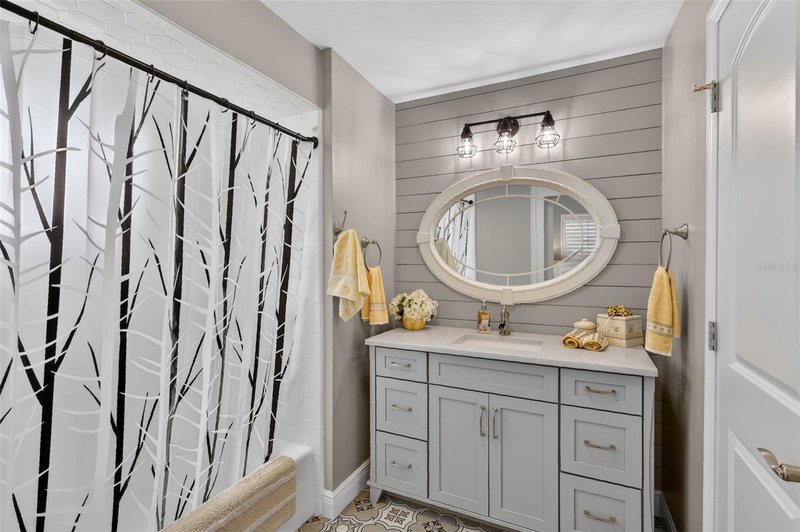 Image 23 of 49 For 1762 Hamlin Court