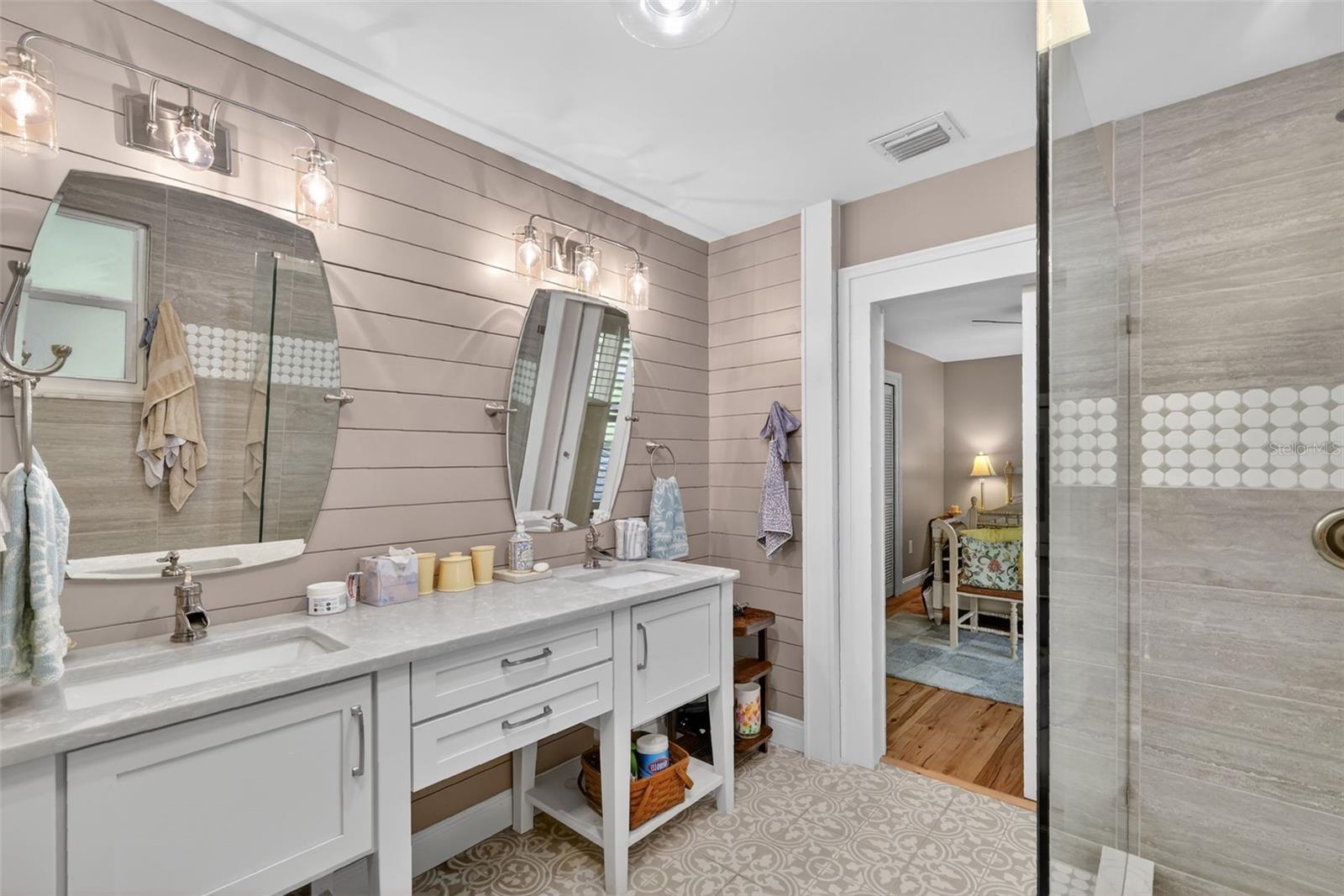 Image 27 of 49 For 1762 Hamlin Court