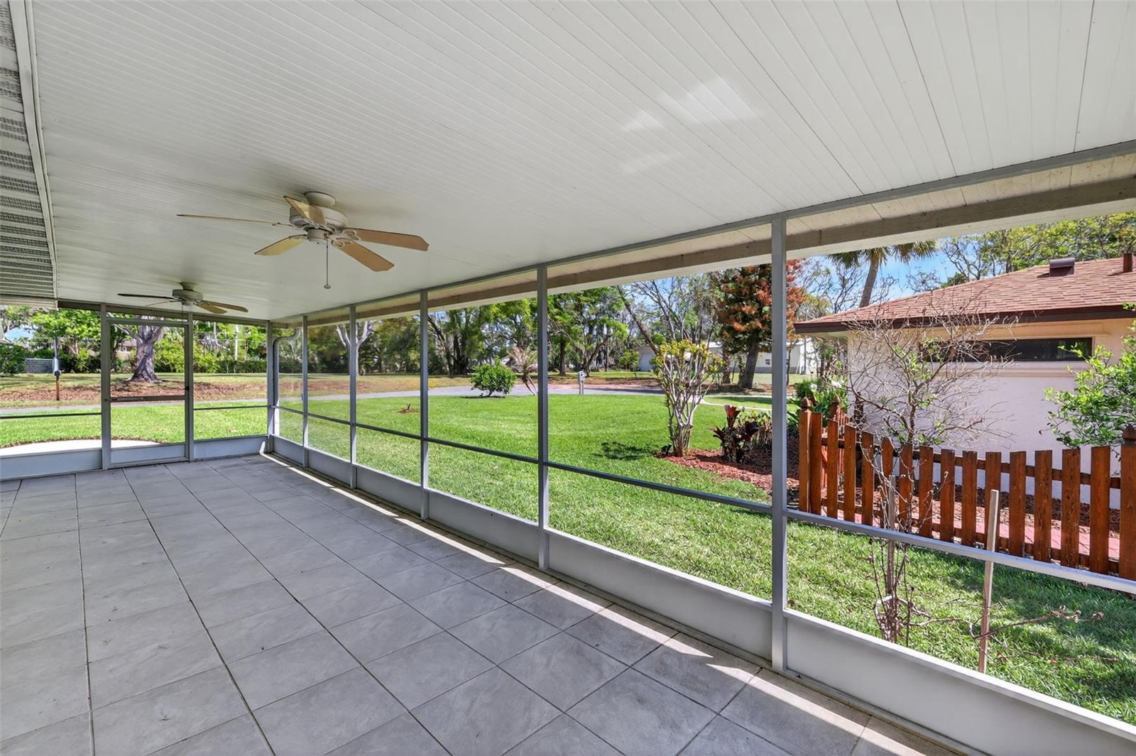 Image 33 of 49 For 1762 Hamlin Court