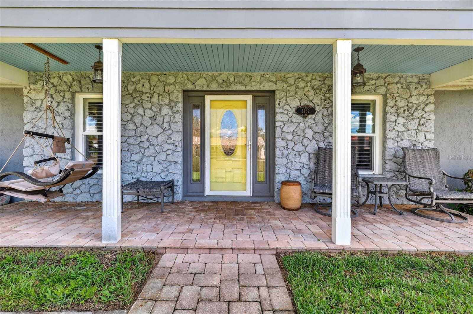 Image 5 of 49 For 1762 Hamlin Court