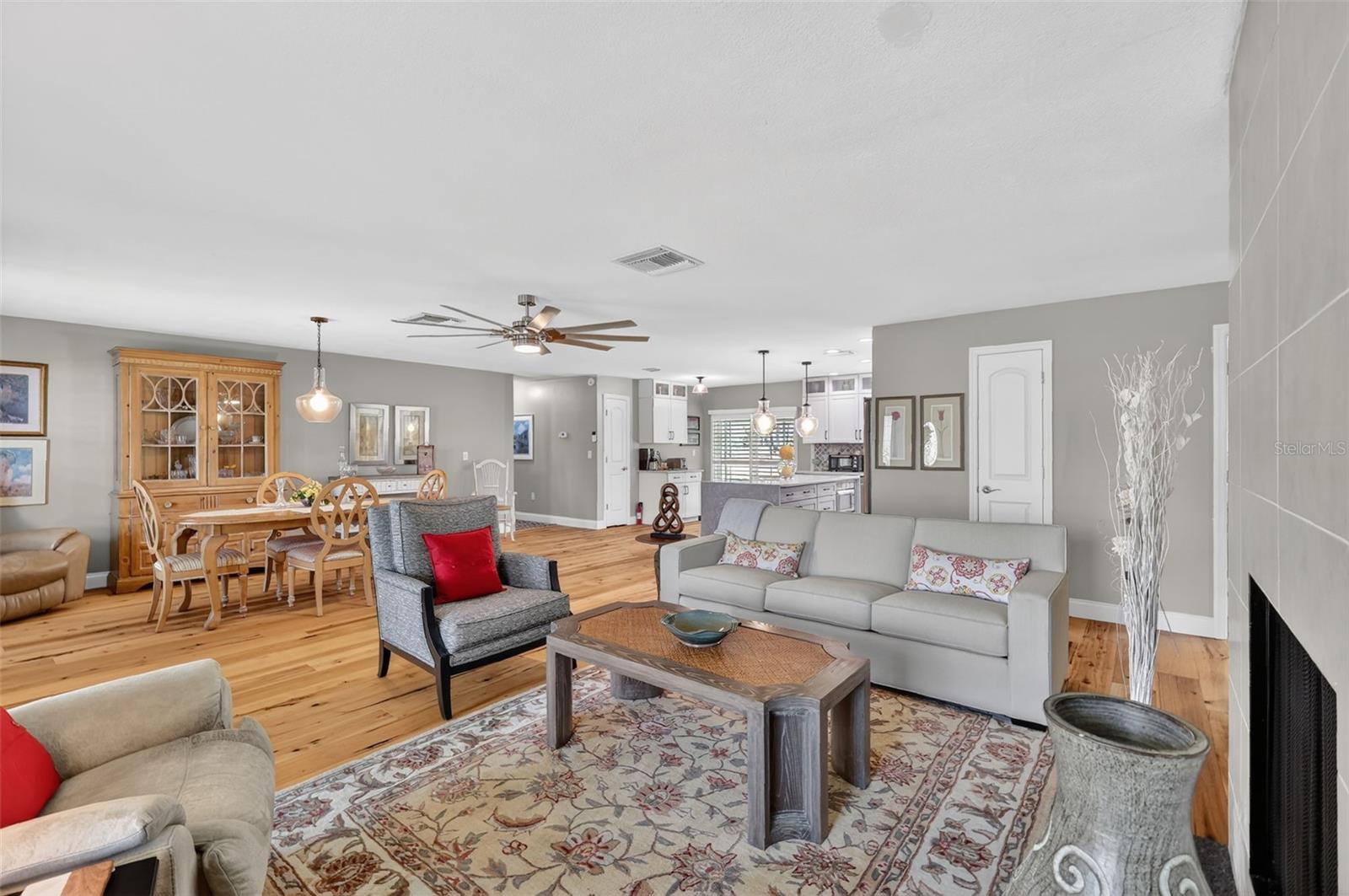 Image 8 of 49 For 1762 Hamlin Court