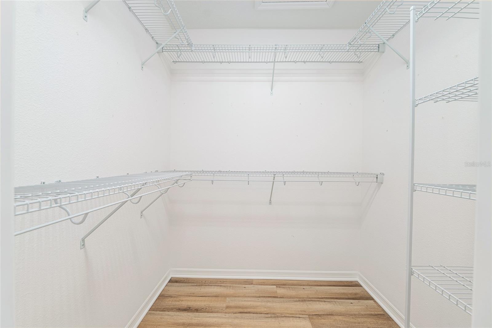 Image 40 of 64 For 2004 Booth Place