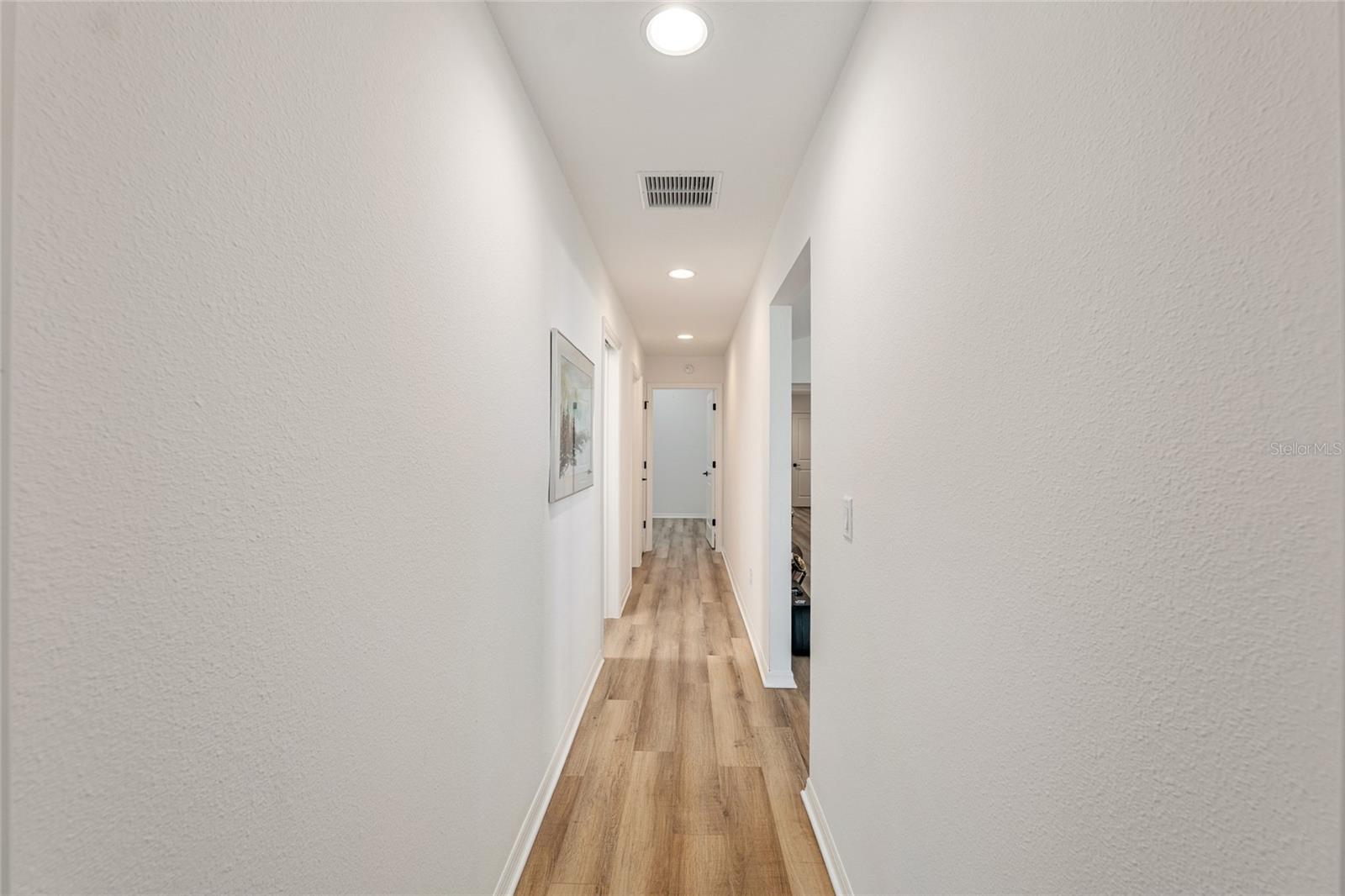 Image 41 of 64 For 2004 Booth Place